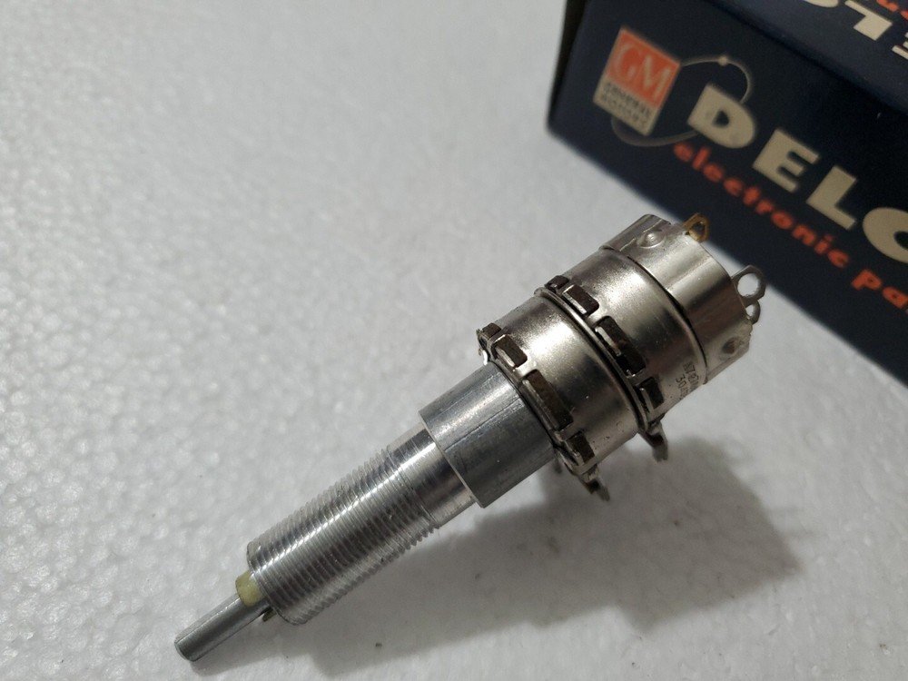 DELCO Control Volume Tone Switch Part #1221113 - Potentiometer