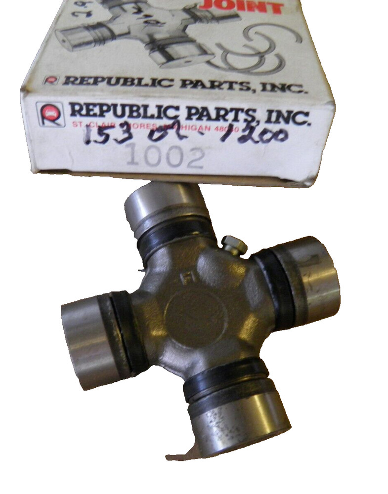 1002 UNIVERSAL JOINT