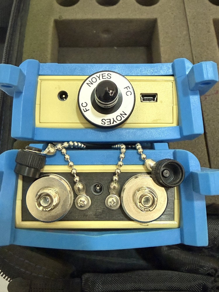 AFL Noyes OPM5 Optical Power Meter & OLS4 Optical Light Source