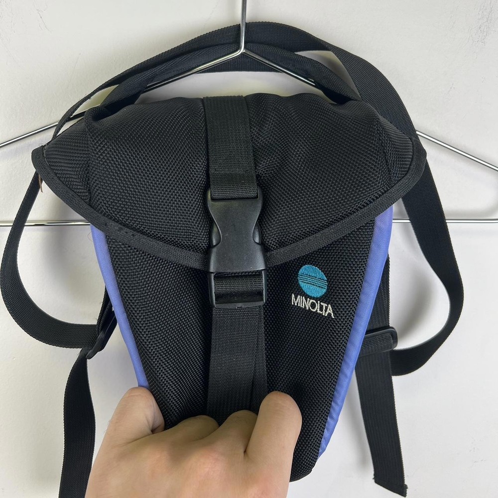 Minolta Camera Bag - Compact and Stylish Carrying Solution
