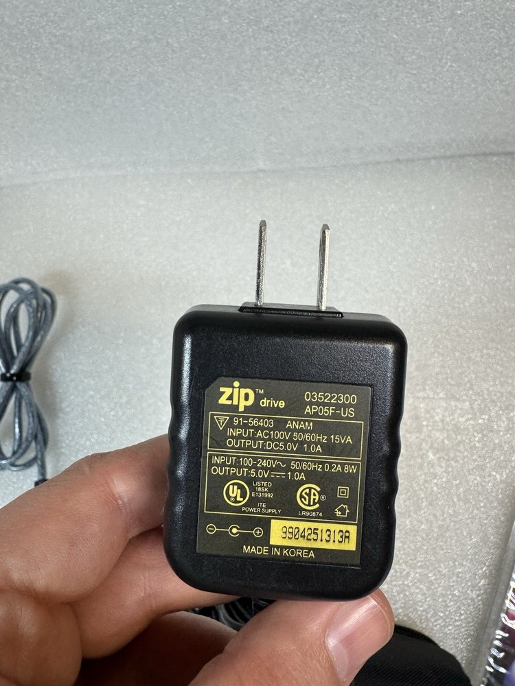 Iomega Zip 100 USB External Drive Bundle – Z100USB – Mac & PC - MINT!!!!!