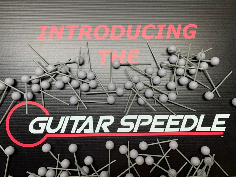 HALLOWEEN Guitar Speedle String tool stinging electric through strings bridge