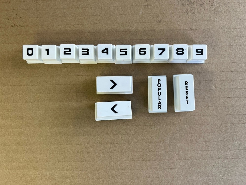 Rowe Button Set