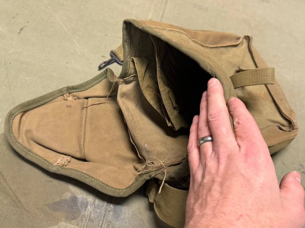 ORIGINAL WWII US ARMY INFANTRY M1 GP AMMO CARRY BAG-TRANSITIONAL OD#3 & OD#7