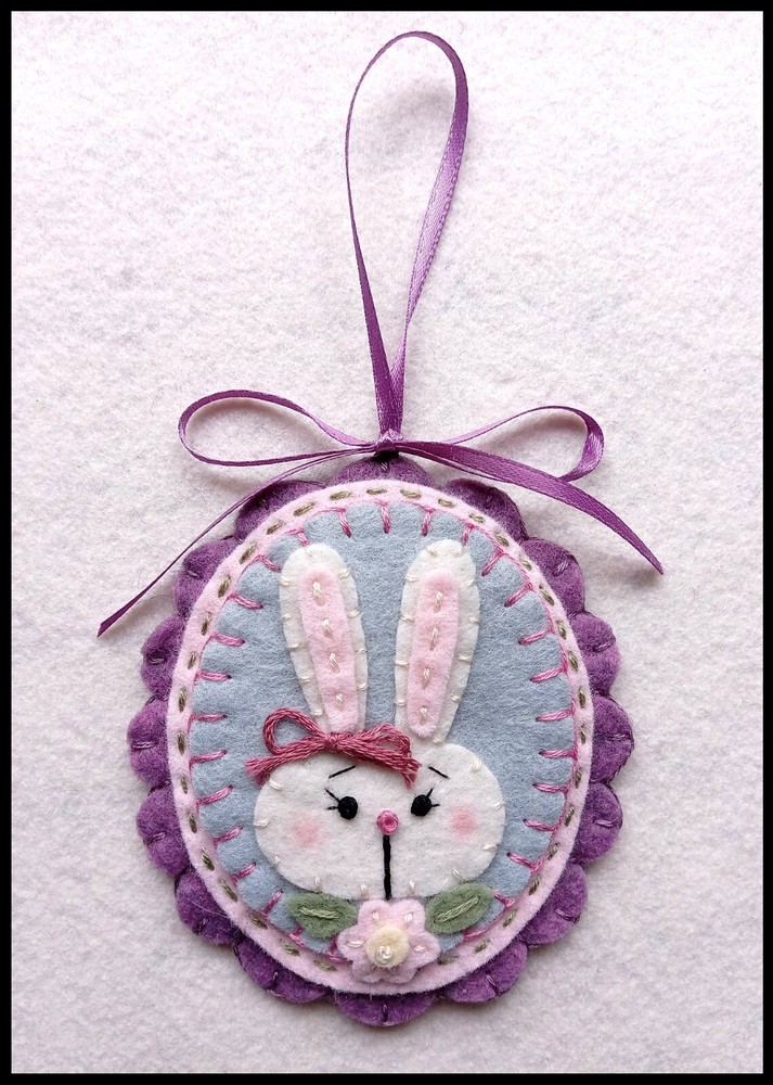 PATTERN!~*HAPPY EASTER*~Easter/Spring Ornaments~wool applique PATTERN!