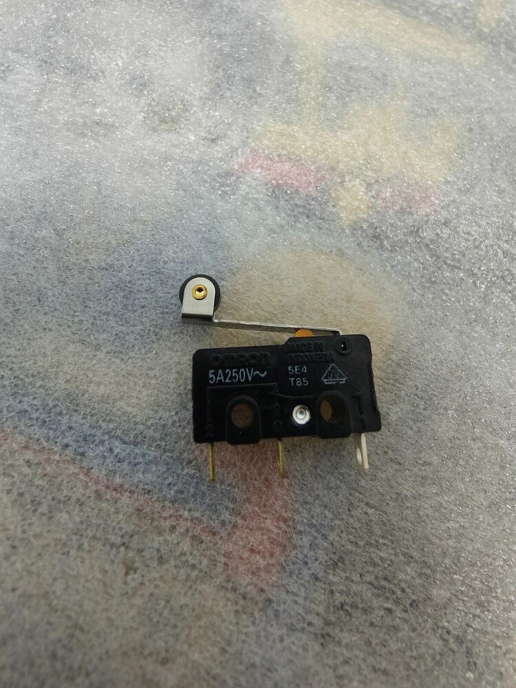 10Pcs OMRON SS-5GL2 Hinge Roller Lever SPDT 3Pin Subminiature Basic Limit Switch