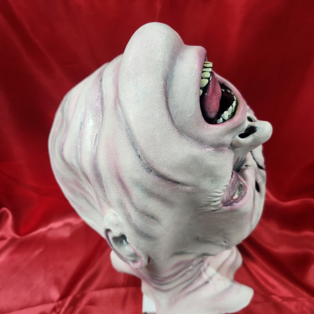 Death Studios Collection Upside Down - Trick or Treat Studios