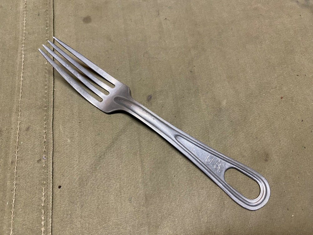 ORIGINAL WWII US ARMY MESS KIT FORK UTENSIL