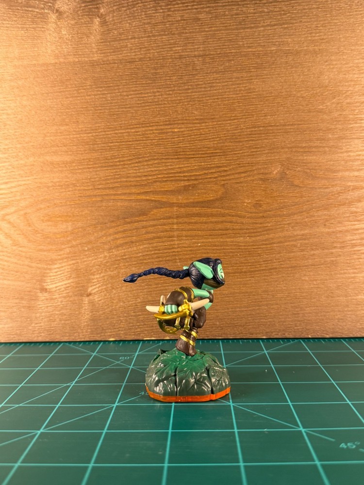 Skylanders Giants Stealth Elf (S2)