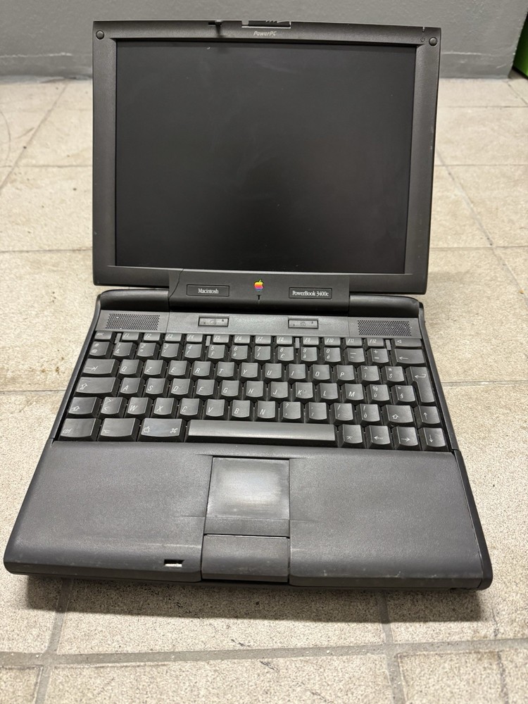 Apple Macintosh PowerBook 3400 Series