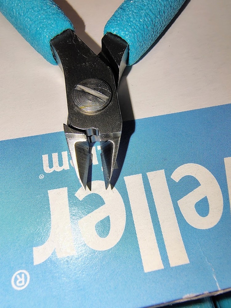 Weller Erem 4-1/4" Super Full-Flush Pointed Relieved Micro Tip Cutter 632NCF