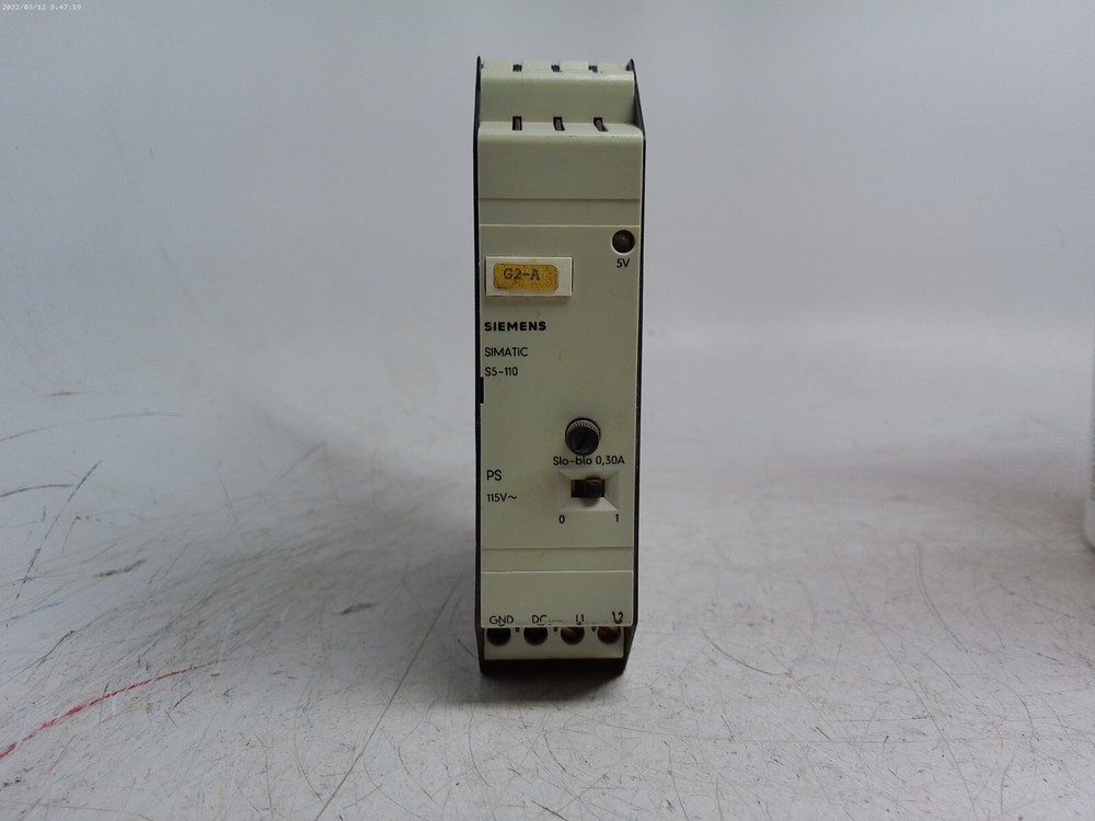 Siemens Power Supply Module 6ES5 930-7AA22 / Simatics S5-110A