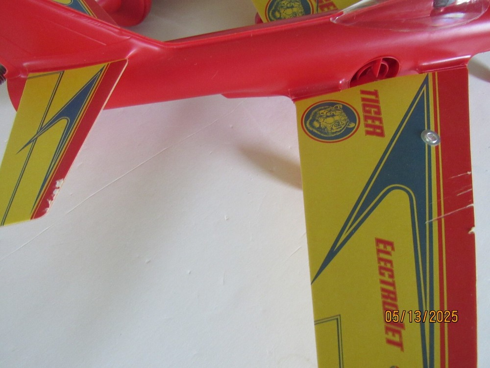 Tethered Electro Jet F-2000 Stanzel