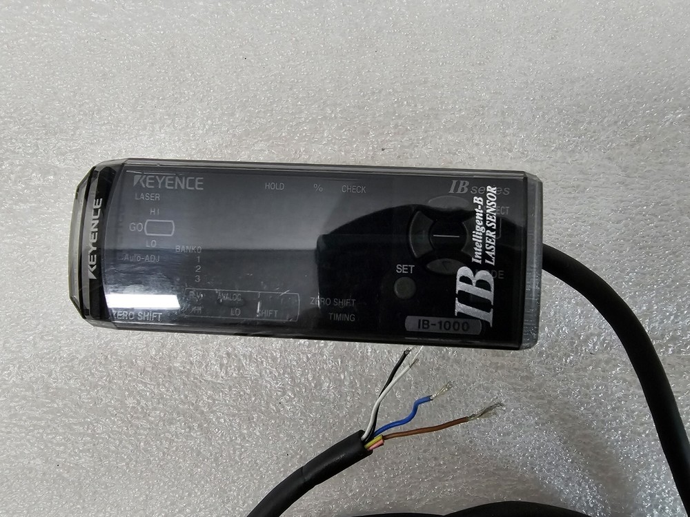 KEYENCE IB-1000 LASER AMPLIFIER UNIT