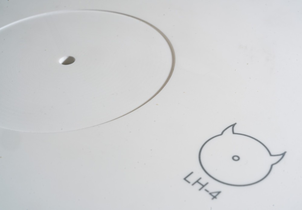 Lencohell LH-4 Matte Turntable Corian Platter