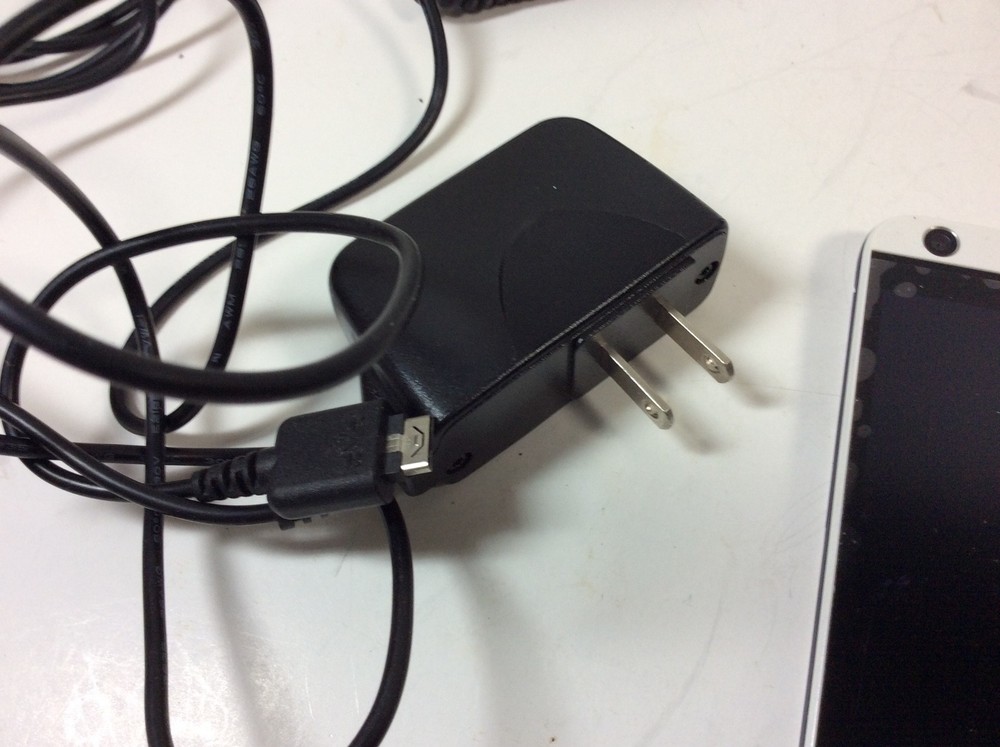 Lot Cell Phones Untested