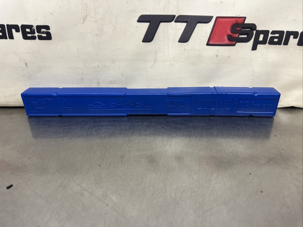 BMW 3SERIES E90 E91 2009 HAZARD WARNING TRIANGLE 6770487