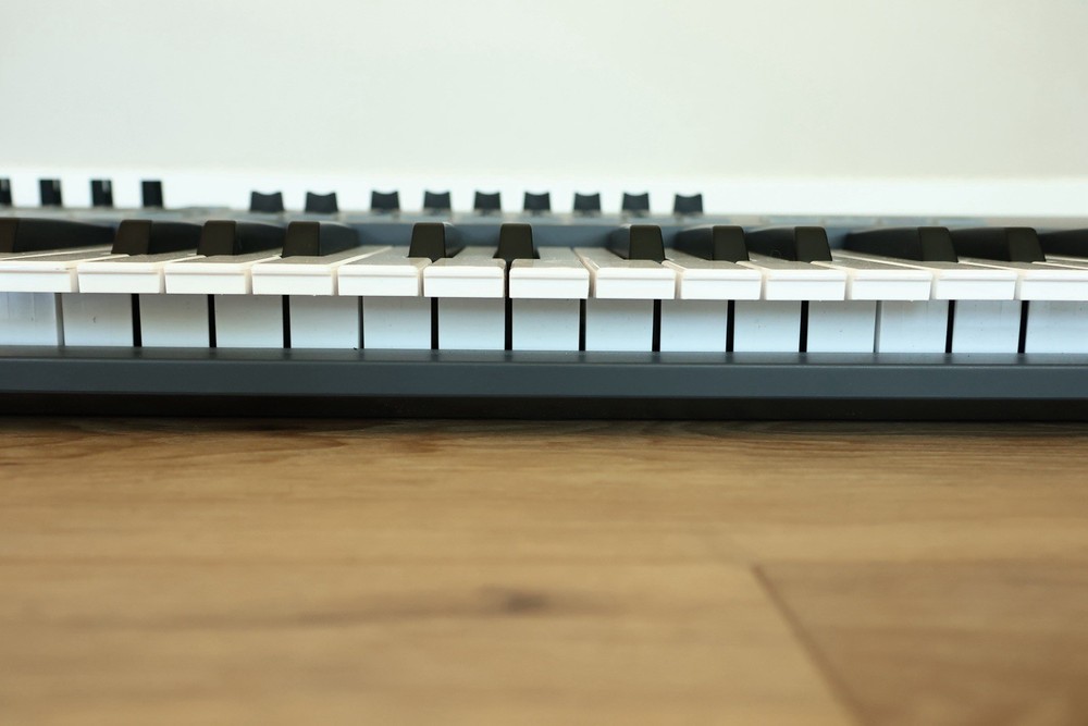 Novation FLkey 61 MIDI Keyboard Controller Faders Pads FL Studio