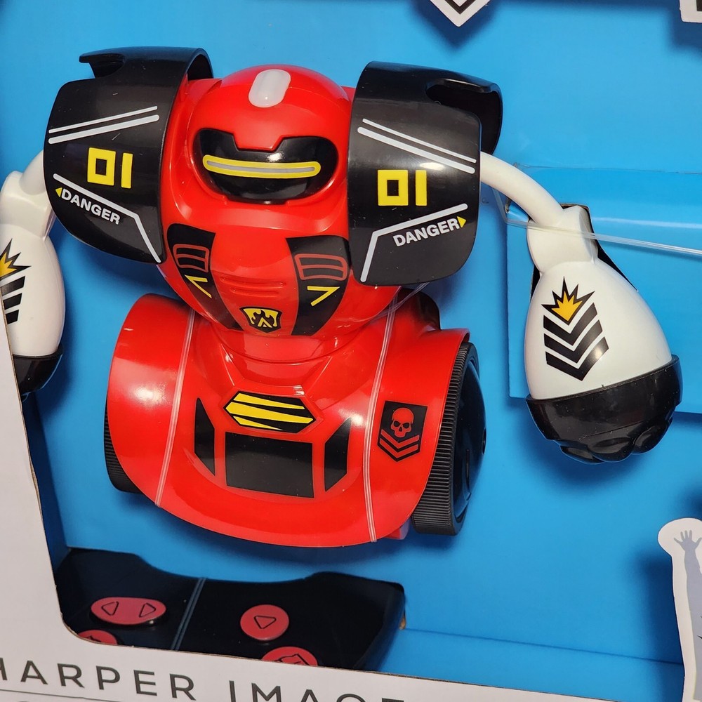 Sharper Image Remote Control (RC) Robot Fighting Set Multiplayer Brand New