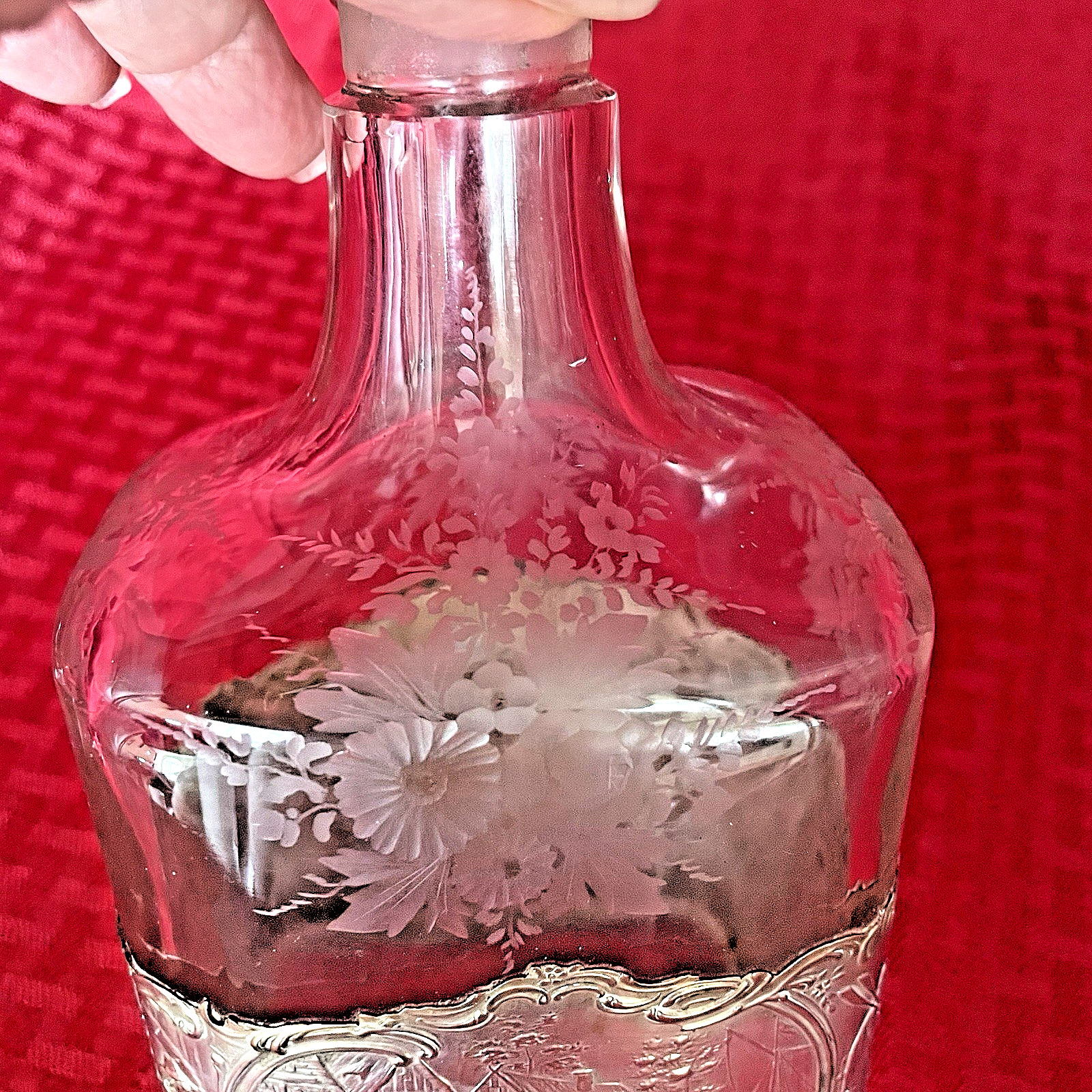ANTIQUE GERMAN HANAU .800 SILVER OVERLAY ON ETCHED DECANTER
