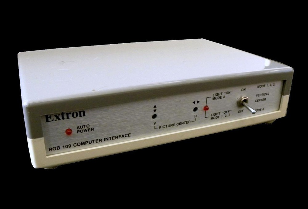 EXTRON RGB 109 COMPUTER INTERFACE W/ VGA CONNECTOR