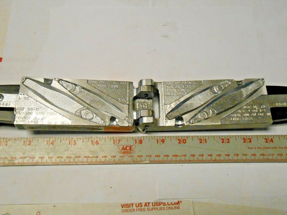 3461 Do-It Flutter Jig Mold 2, 3 oz Free Ship @ $75.00
