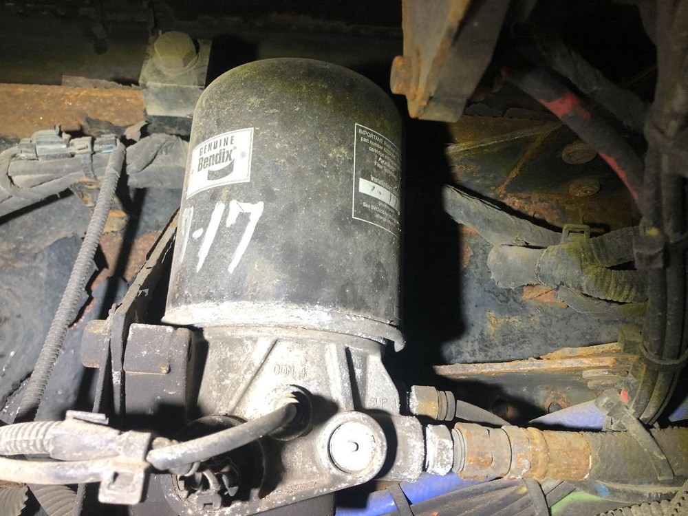 Bendix AD-IP Air Dryer - Used