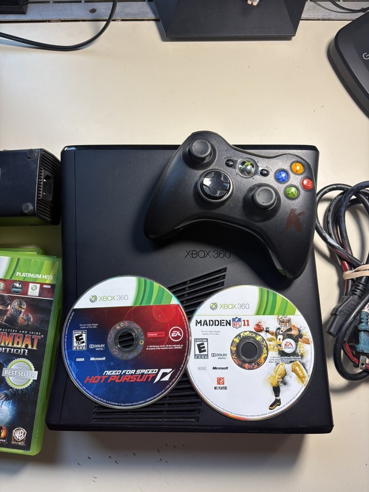XBox 360 Slim Bundle 4GB, 5 Games, & Cables TESTED! With 1 Controller!