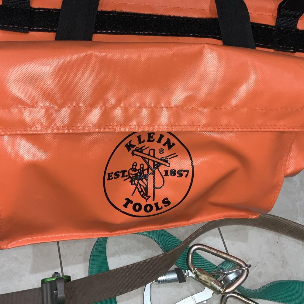 Lineman Climbing Gear Ropes & Bag