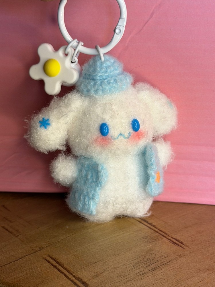 Crochet Cinnamonroll Keychain