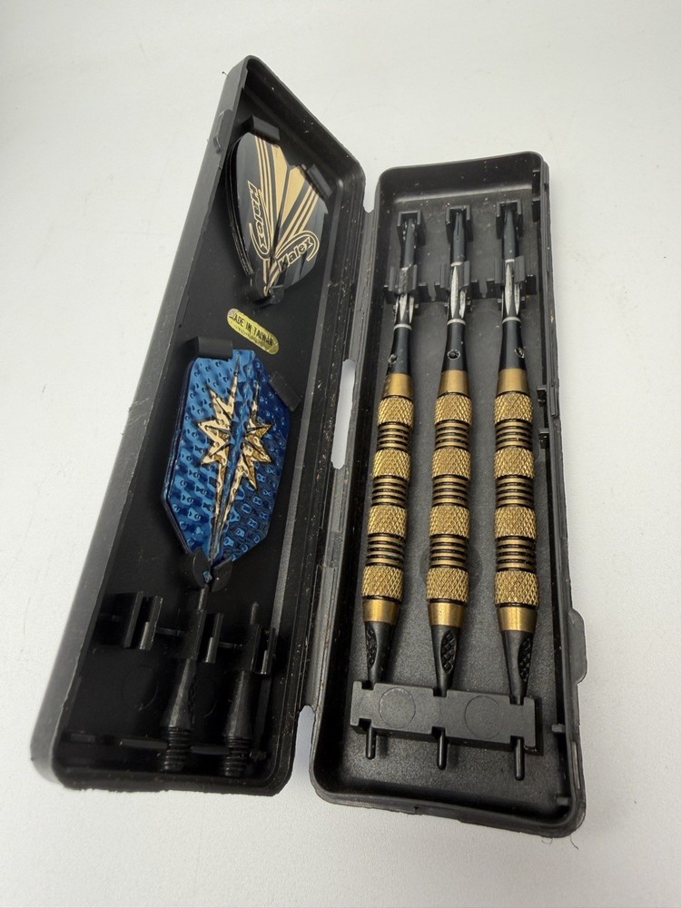 Halex Plastic Tip Darts With Case And Flights