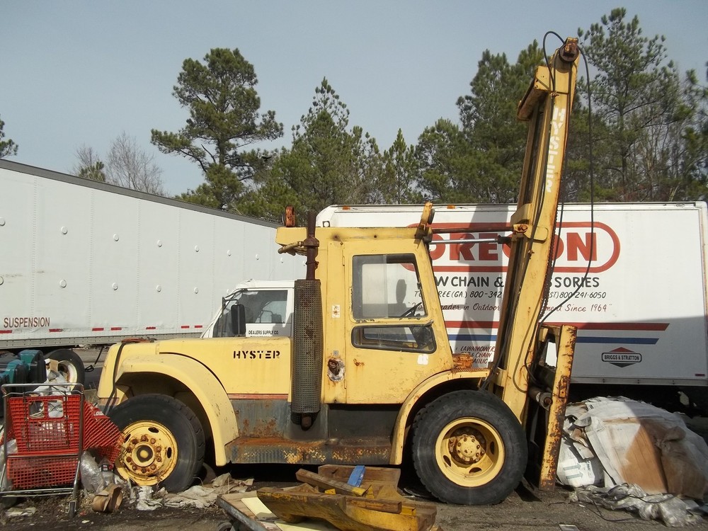 Hyster "Big Dawg" Forklift