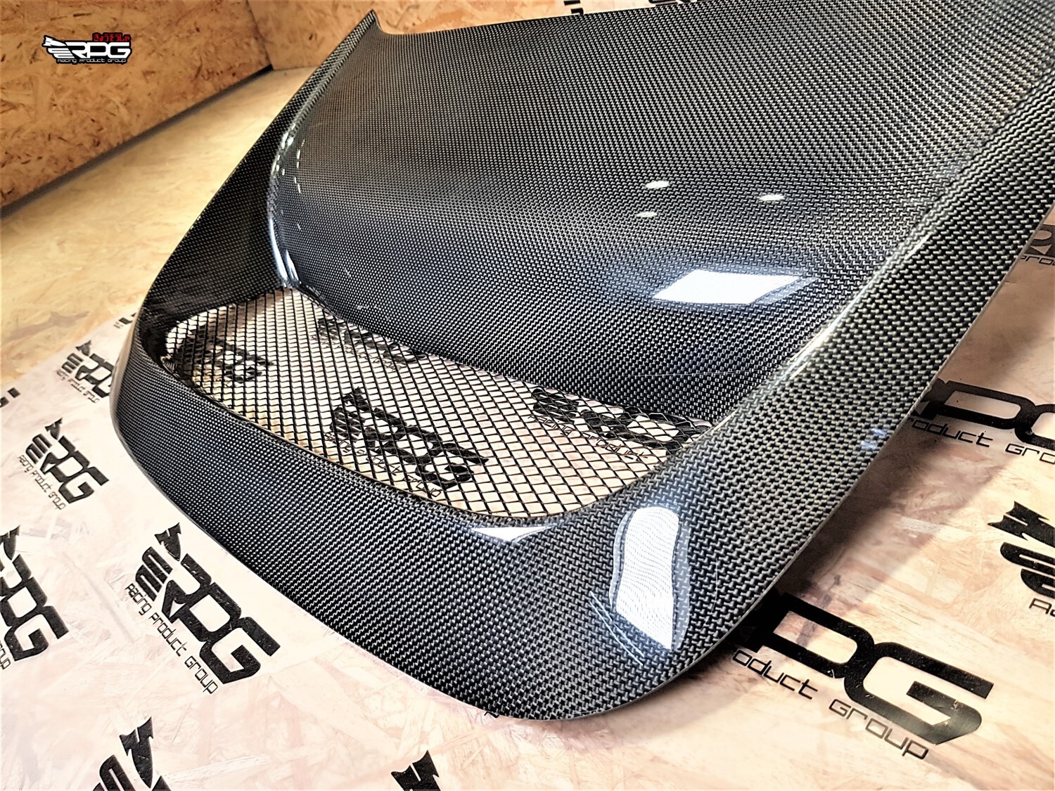 RPG Vacuum Plain Weave Carbon GTA Heat Extractor Hood Vent Scoop with Mesh Grill