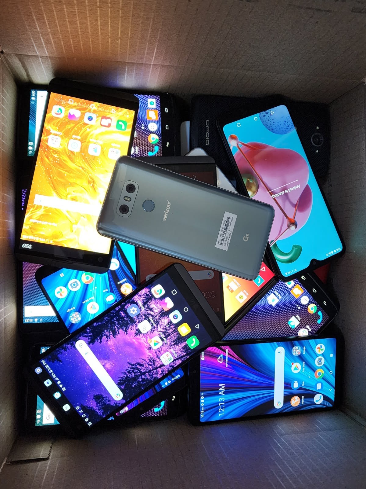 UNLOCKED Smartphone - Android