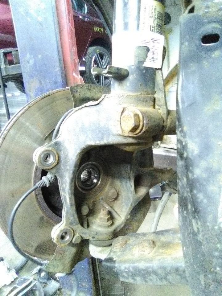 07-15 Mini Cooper Convertible Passenger Right Front Spindle/Knuckle