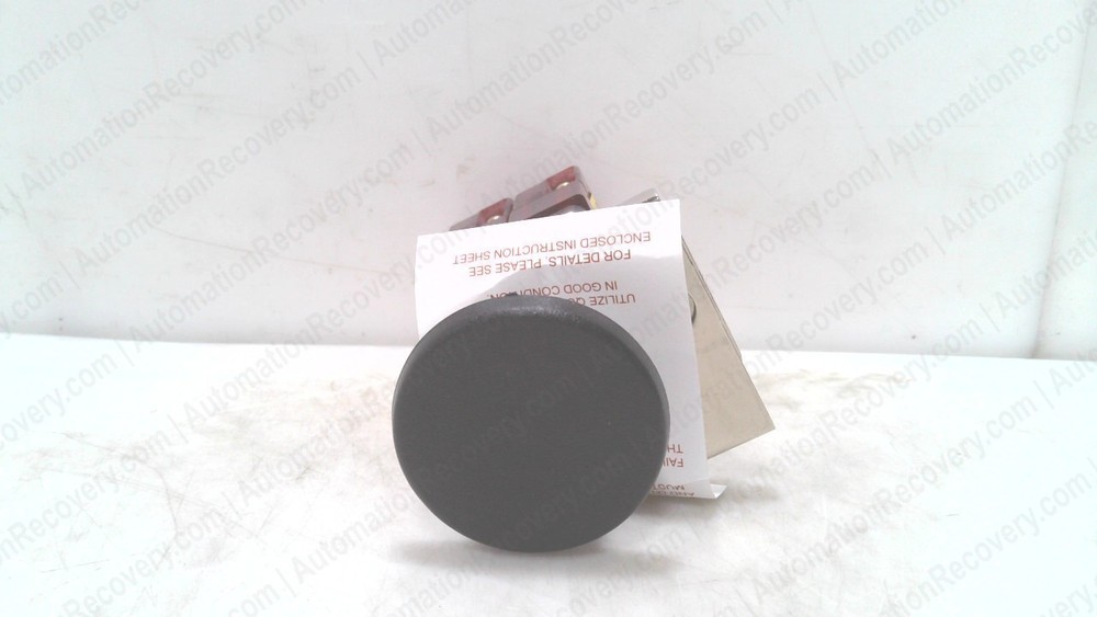 REES 40102-311, MAIN PUSH BUTTON OPERATOR W/ PADLOCK ATTACHED, NEW #228096