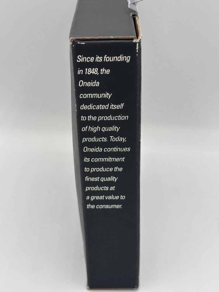 Oneida Cheese Spreaders Stainless Steele New In Box Modern