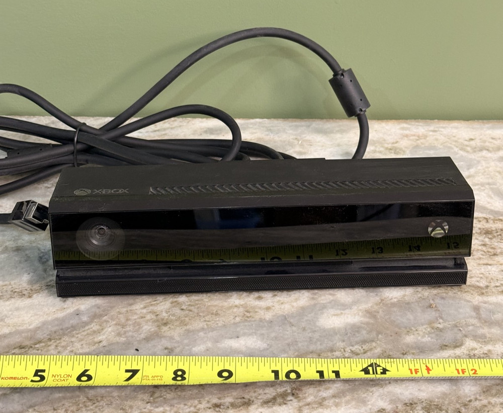 Microsoft Xbox One Kinect Sensor V2 Model 1520 Motion Camera Black TESTED
