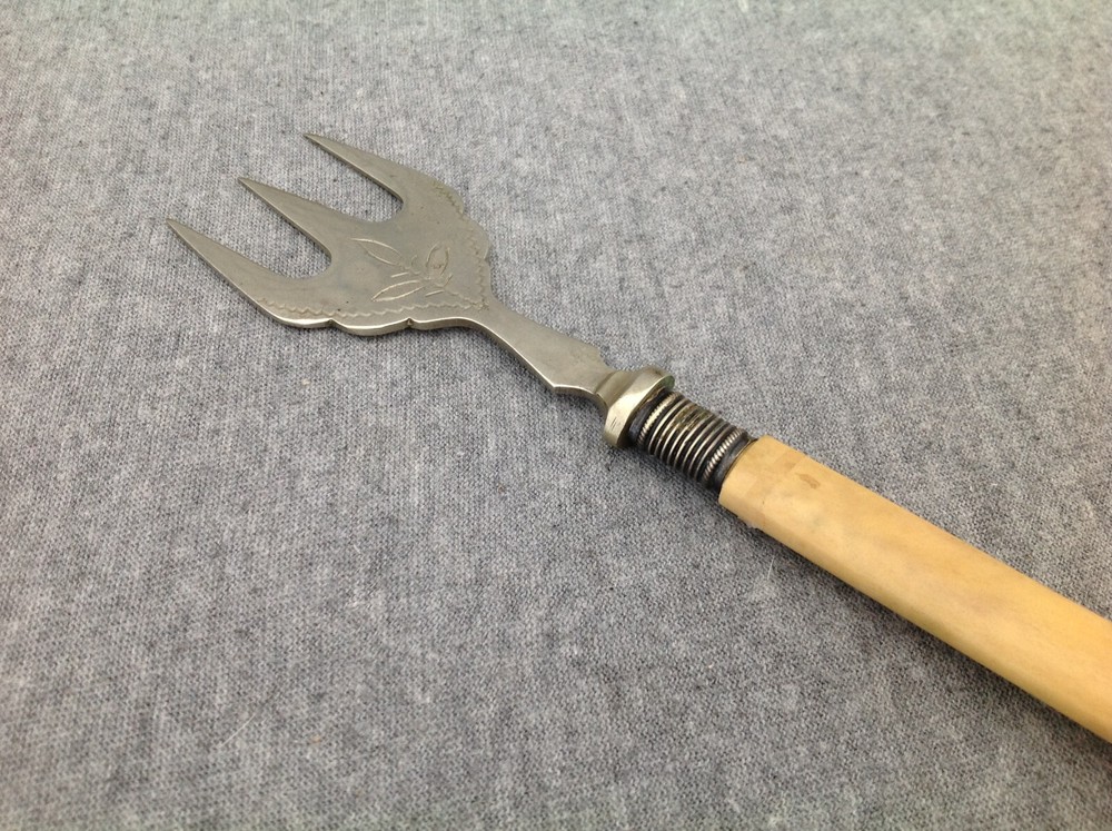 JGG & S Serving Fork
