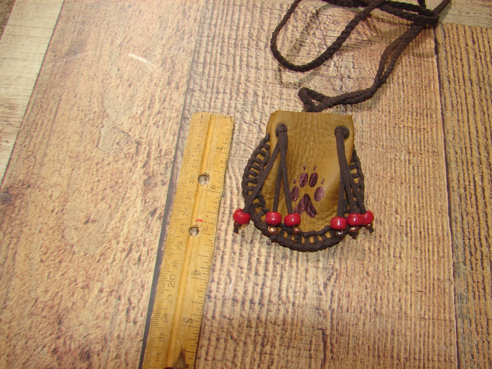 Native American Deerskin Medicine Bag, Wolf Paw Graphs Talisman, Drawstring, 3"