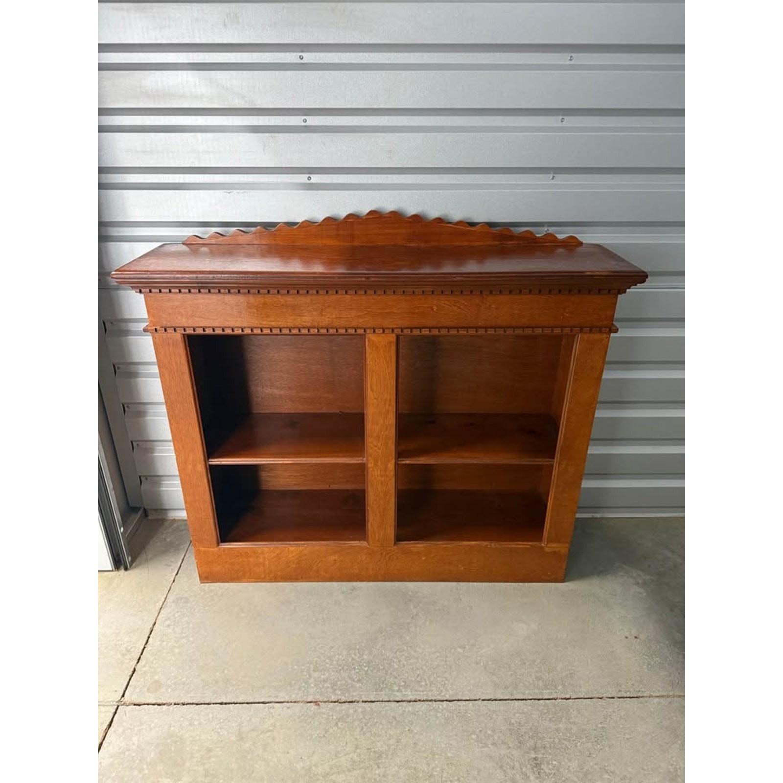 Antique Oak Open Bookcase with Scalloped Gallery Top
