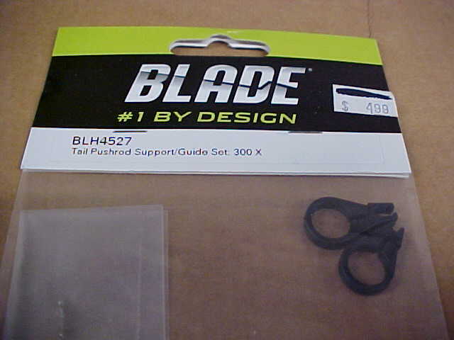 BLADE BLH4527 = TAILPUSHROD SUPPORT/GUIDE SET : 300 X (NEW)