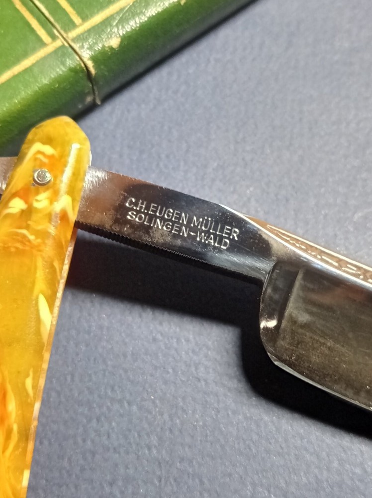 Vintage sstraight razor "Areuka" Solingen
