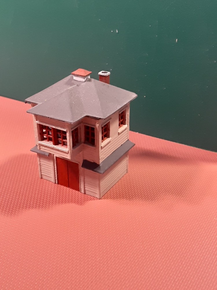 n scale switch tower unpainted