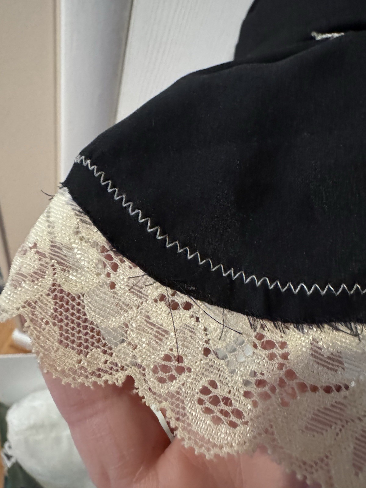 INC International Concepts Black Lace Trim Cami Top L Romantic Festival Fairy*