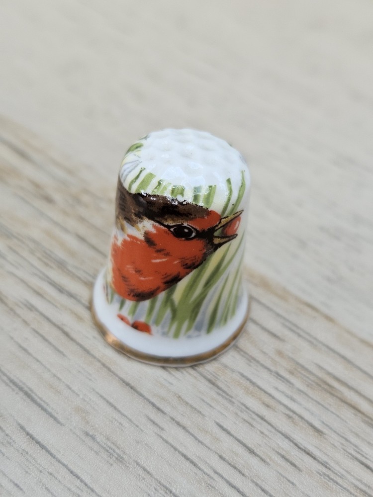 Robin bird bone china thimble