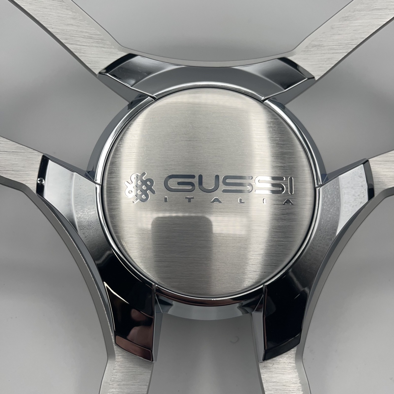 Malera Boat Steering Wheel Brushed Alum Spoke | Gussi Italia Center Cap