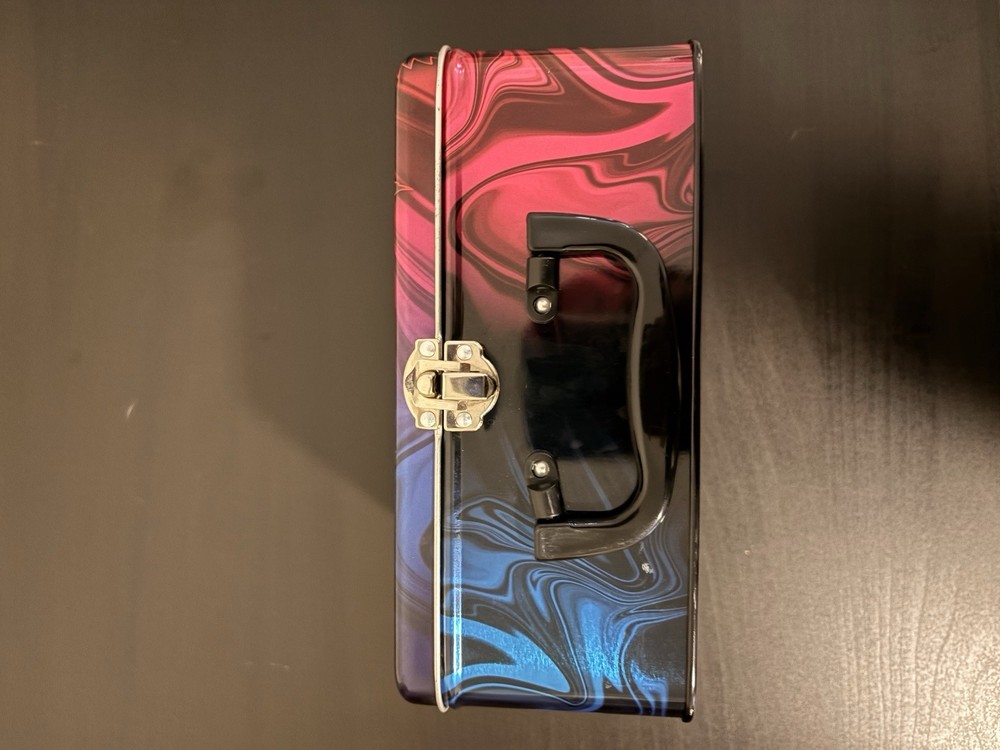 Pokémon Tin Box