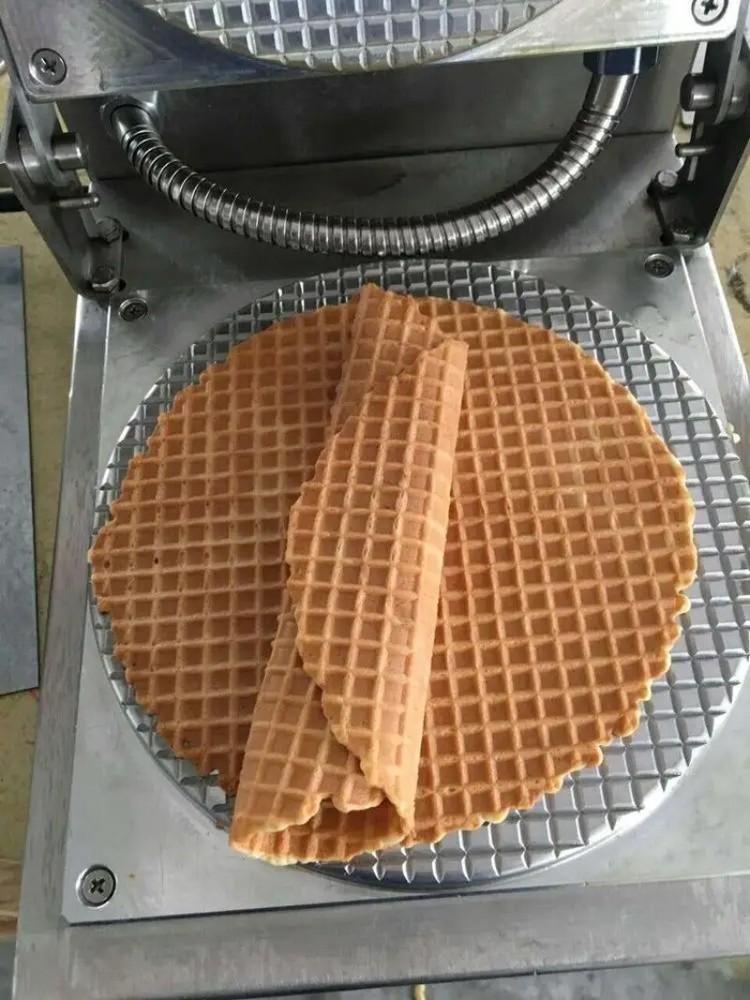 Egg Roll Machine Crisper 1MM Grain Handmade Egg Roll Machine Ice Cream