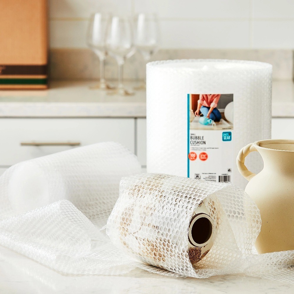 12" x 100' 3/16" Roll, Small Bubbles